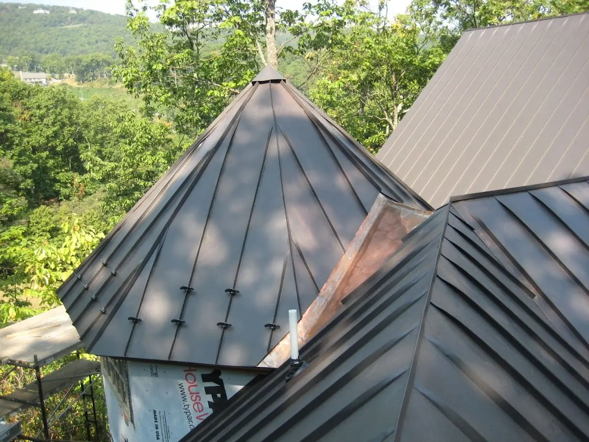 Professional Roof Tarp Installation by Craftsman Roofing in Glen Echo Heights